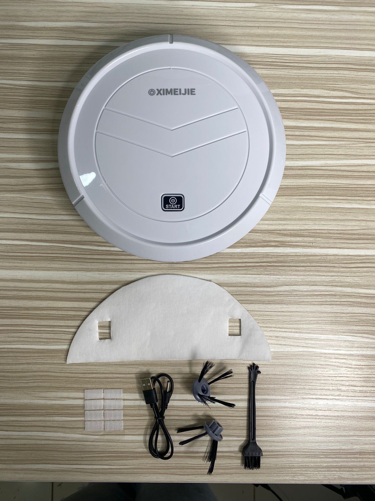 1698434732robot-aspiradora-recargable-universalescol-539966977